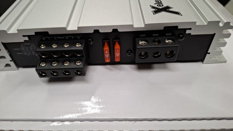 Xelent TX4.50a 4x50/100wRMS, 2x200wRMS