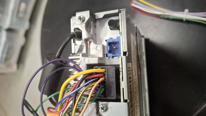 Brukt! Pioneer DEH-P5100UB CD, USB, AUX, 3x linjeutganger 