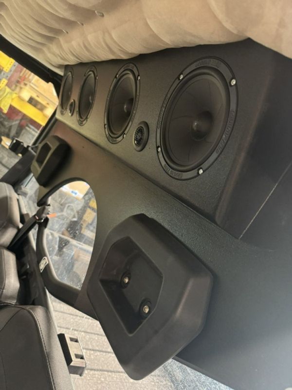 Can-Am Traxter. Komplett pakke med BT kontroller. 