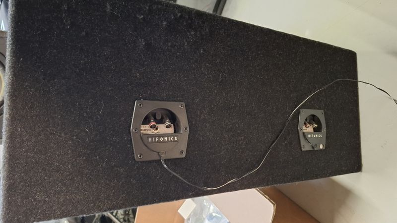 Brukt! HiFonics MR10DUAL. 2x10